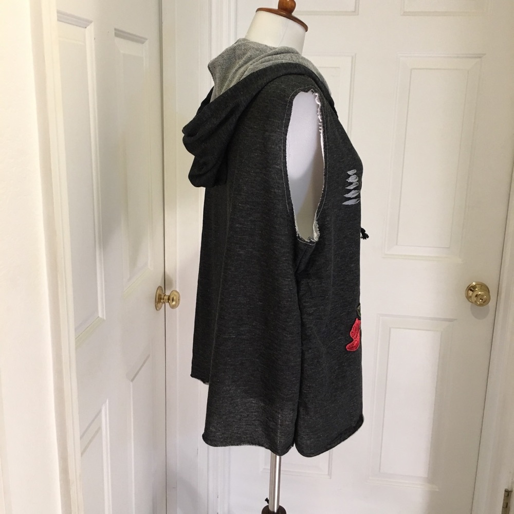 7 items for $25 Distress Hooded Vest - Picture 6 of 8